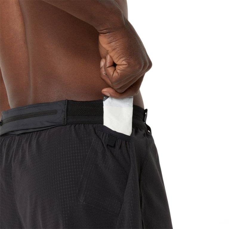 Šortky Asics Metarun 5In Short M – čierne