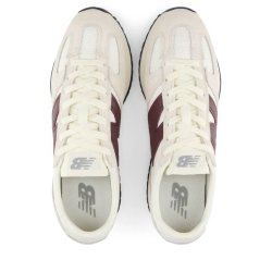 Topánky Snkrs New Balance 471 – béžové