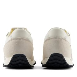 Topánky Snkrs New Balance 471 – béžové