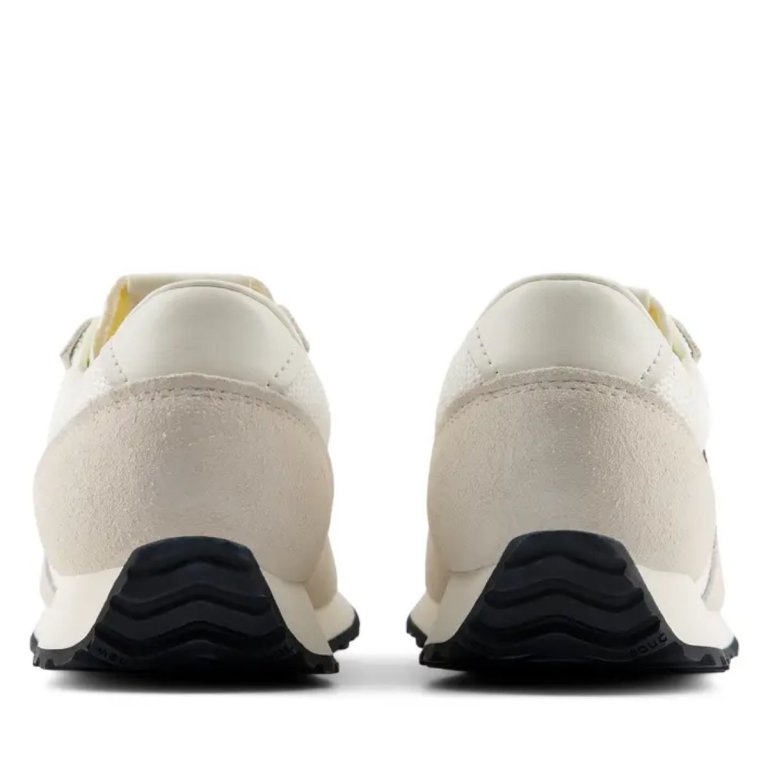 Topánky Snkrs New Balance 471 – béžové
