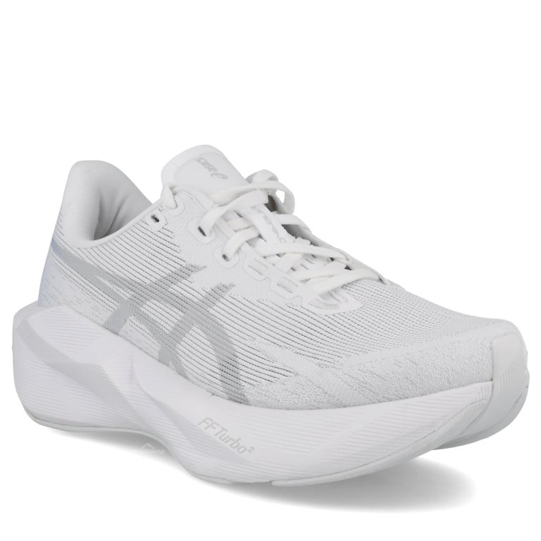 Кросівки Asics Novablast 6 W — білі