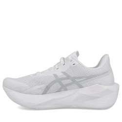 Кросівки Asics Novablast 6 W — білі