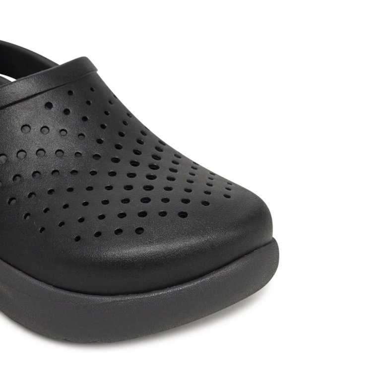 Obuv Crocs InMotion Clog - černá