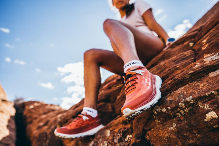 Obuv Salomon Ultra Glide W - oranžová/červená
