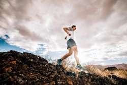 Obuv Salomon Ultra Glide M - modrá/červená