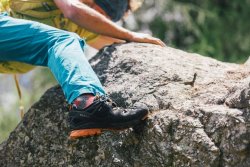 Obuv AKU Rock Dfs GTX M - černá/oranžová