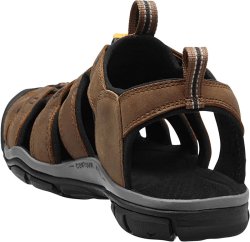 Сандалі Keen Clearwater CNX M - коричневі