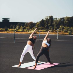 Podložka TPE 4 mm Tunturi s popruhem - šedá/modrá