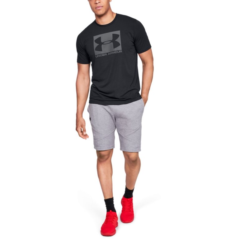 Футболка Under Armour Boxed Sportstyle SS - чорна